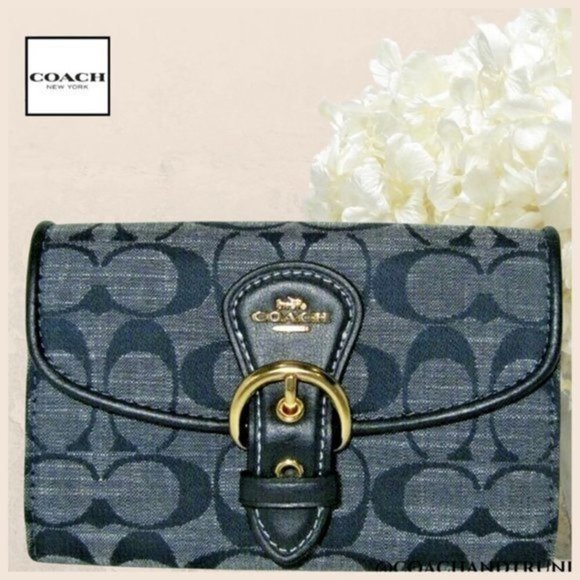 COACH Kleo Denim Chambray In Signature C and Navy Leather Wallet NWT - Picture 1 of 9